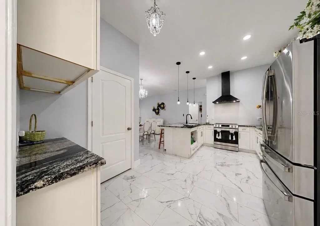 15475 Long Cypress Drive Ruskin FL 33573