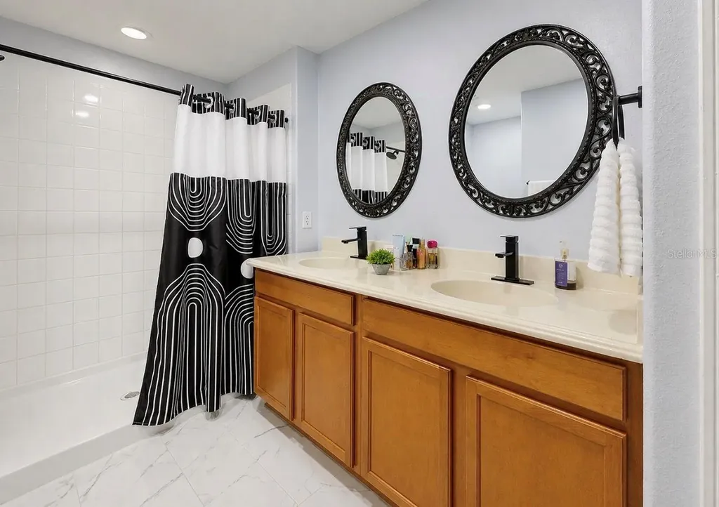 15475 Long Cypress Drive Ruskin FL 33573