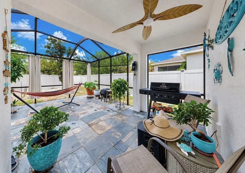 15475 Long Cypress Drive Ruskin FL 33573