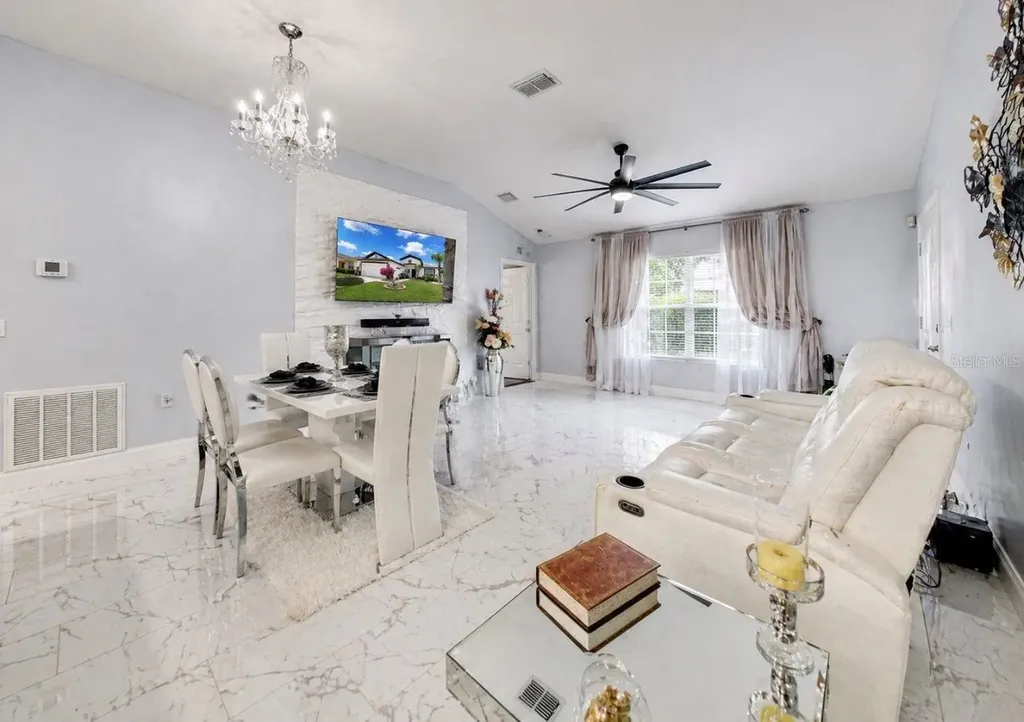 15475 Long Cypress Drive Ruskin FL 33573