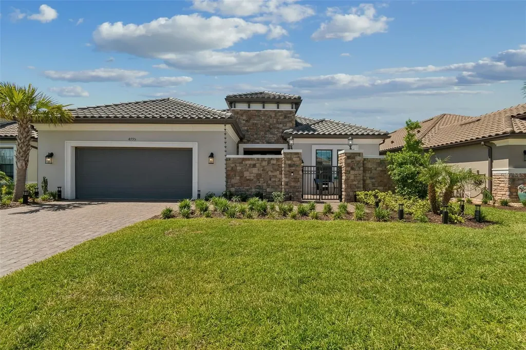 4795 Freccia Loop Wesley Chapel FL 33543