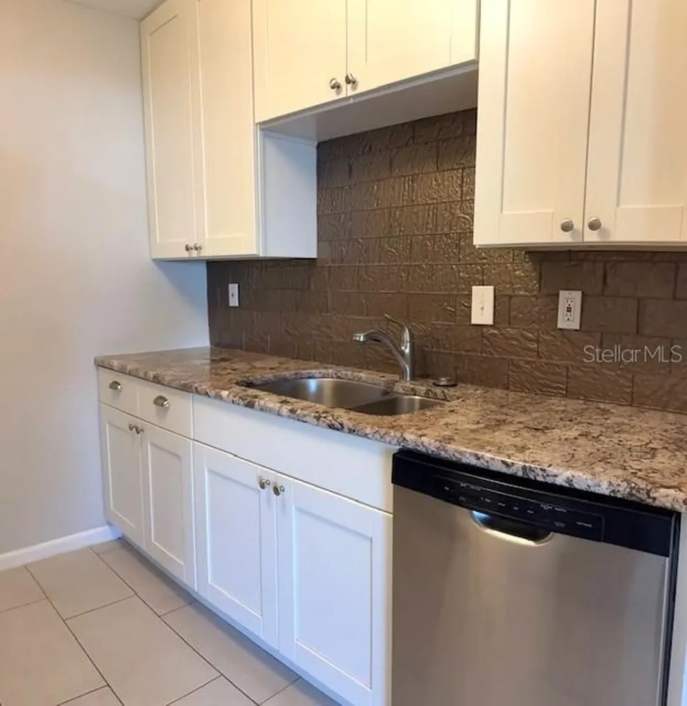 1902 Dandridge Street Sun City Center FL 33573