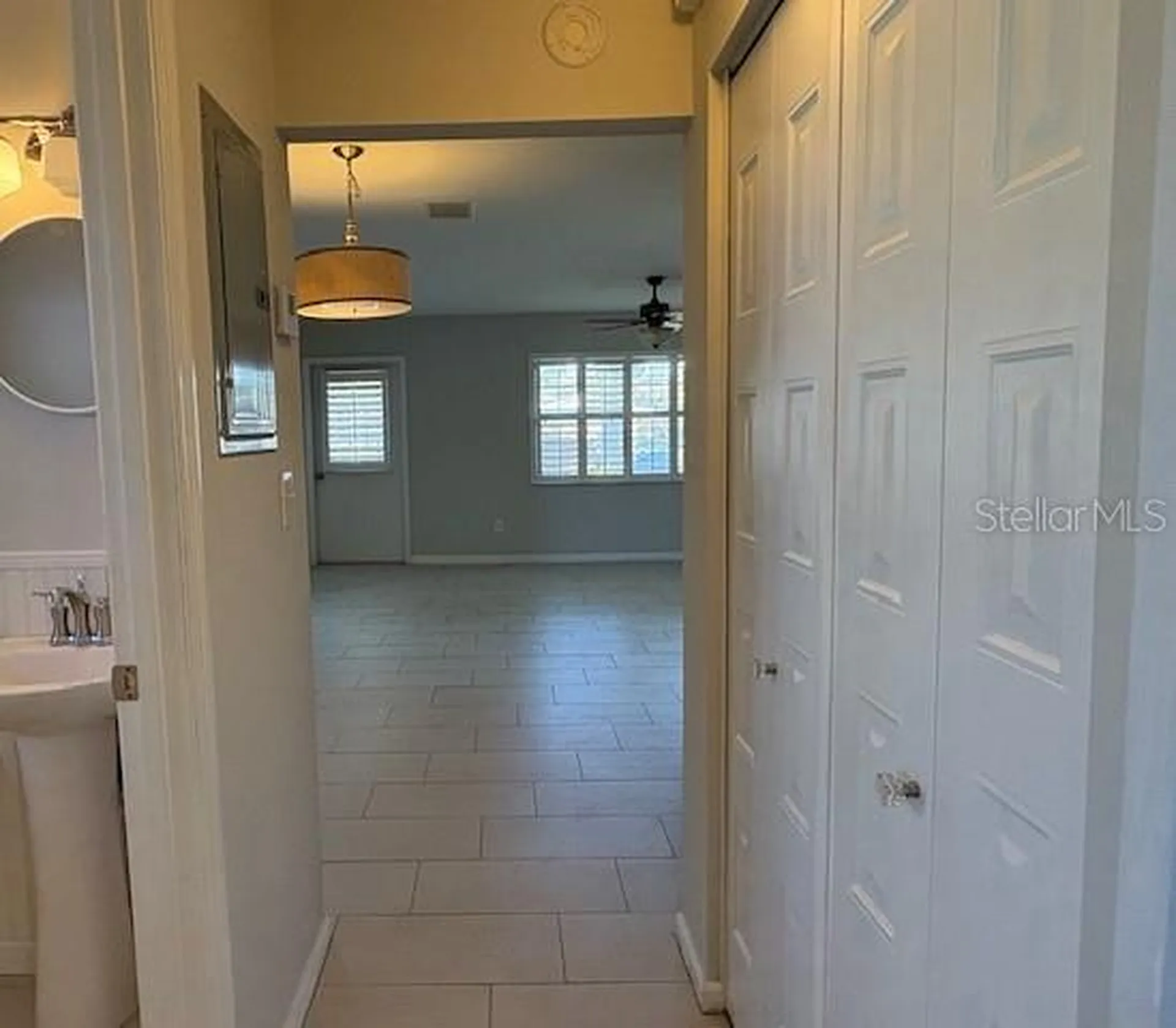 1902 Dandridge Street Sun City Center FL 33573