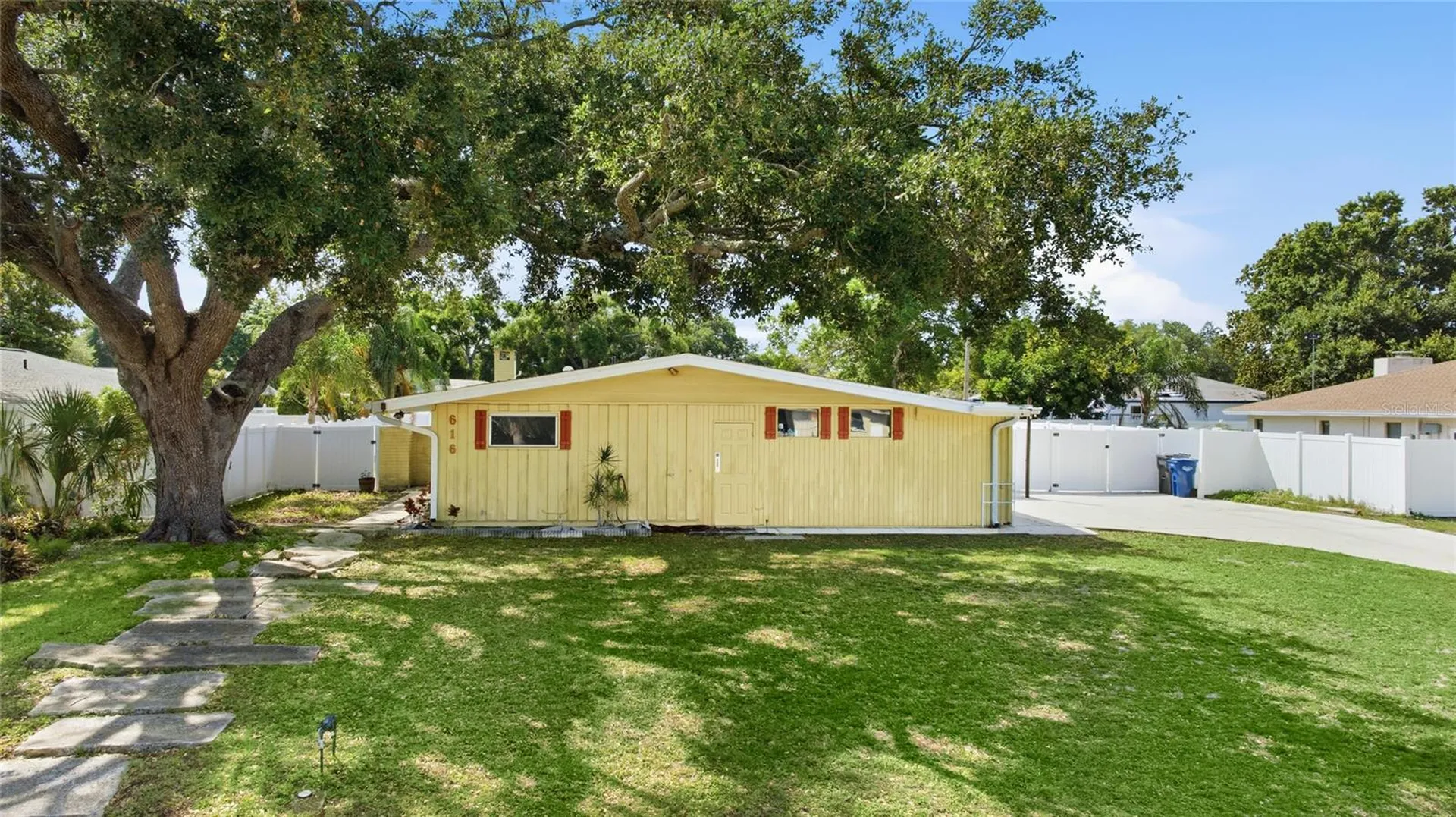 616 Saint Andrews Drive Sarasota FL 34243