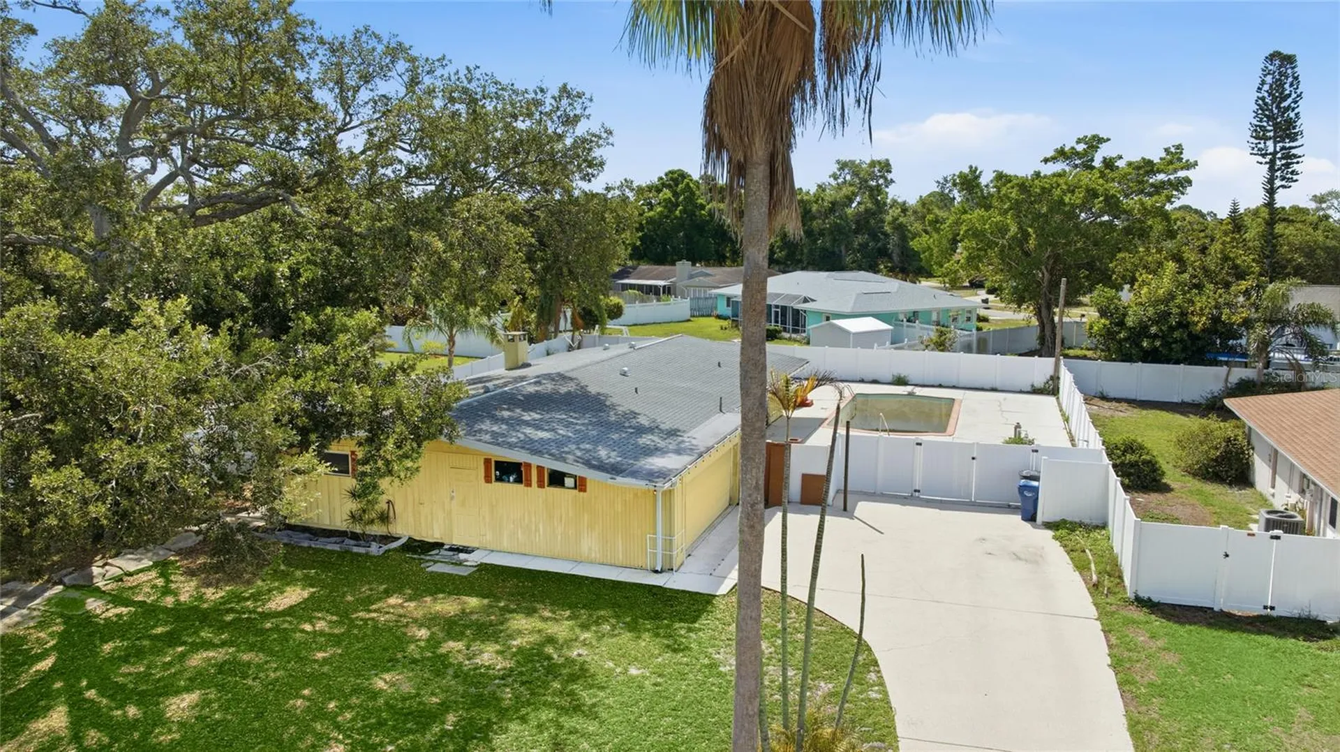 616 Saint Andrews Drive Sarasota FL 34243