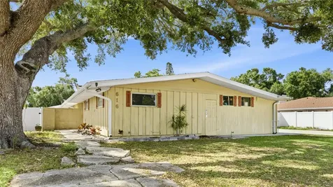 616 Saint Andrews Drive Sarasota FL 34243