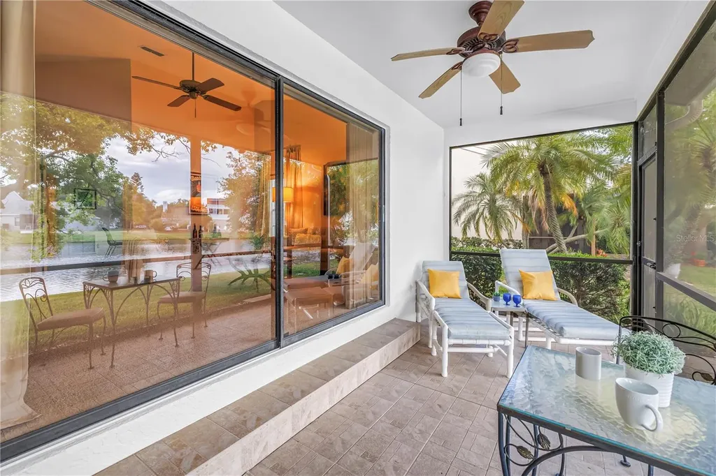 1044 Romano Court NE St Petersburg FL 33702