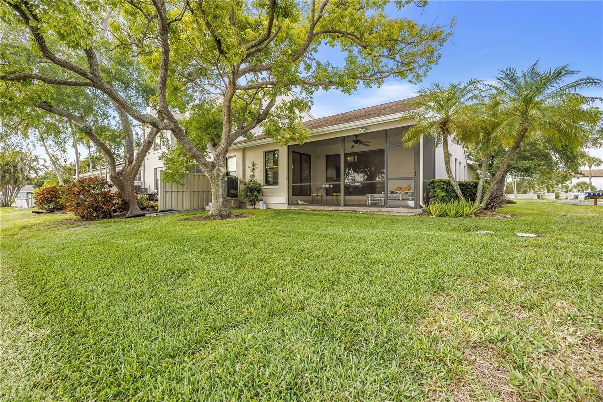 1044 Romano Court NE St Petersburg FL 33702