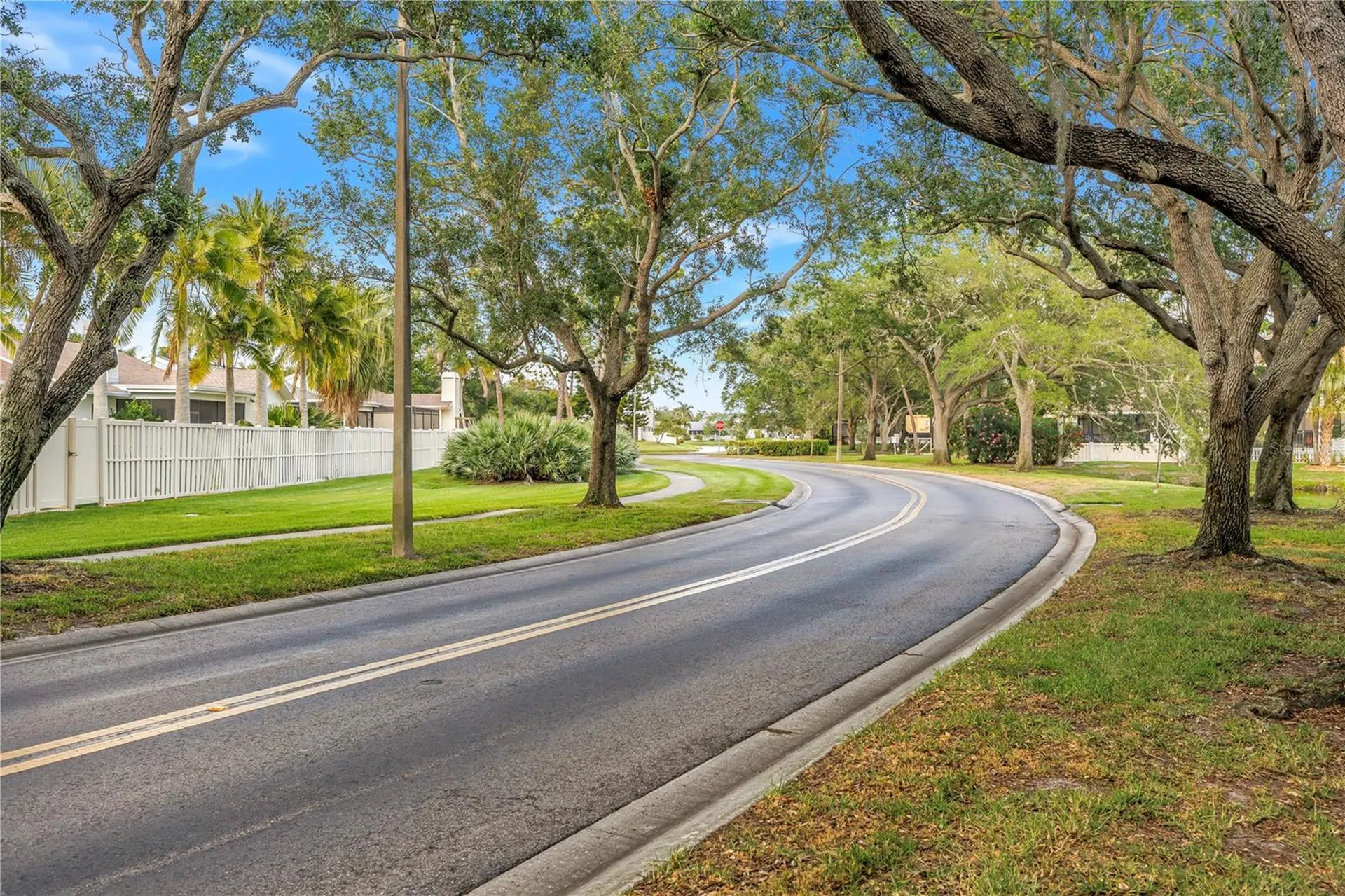 1044 Romano Court NE St Petersburg FL 33702