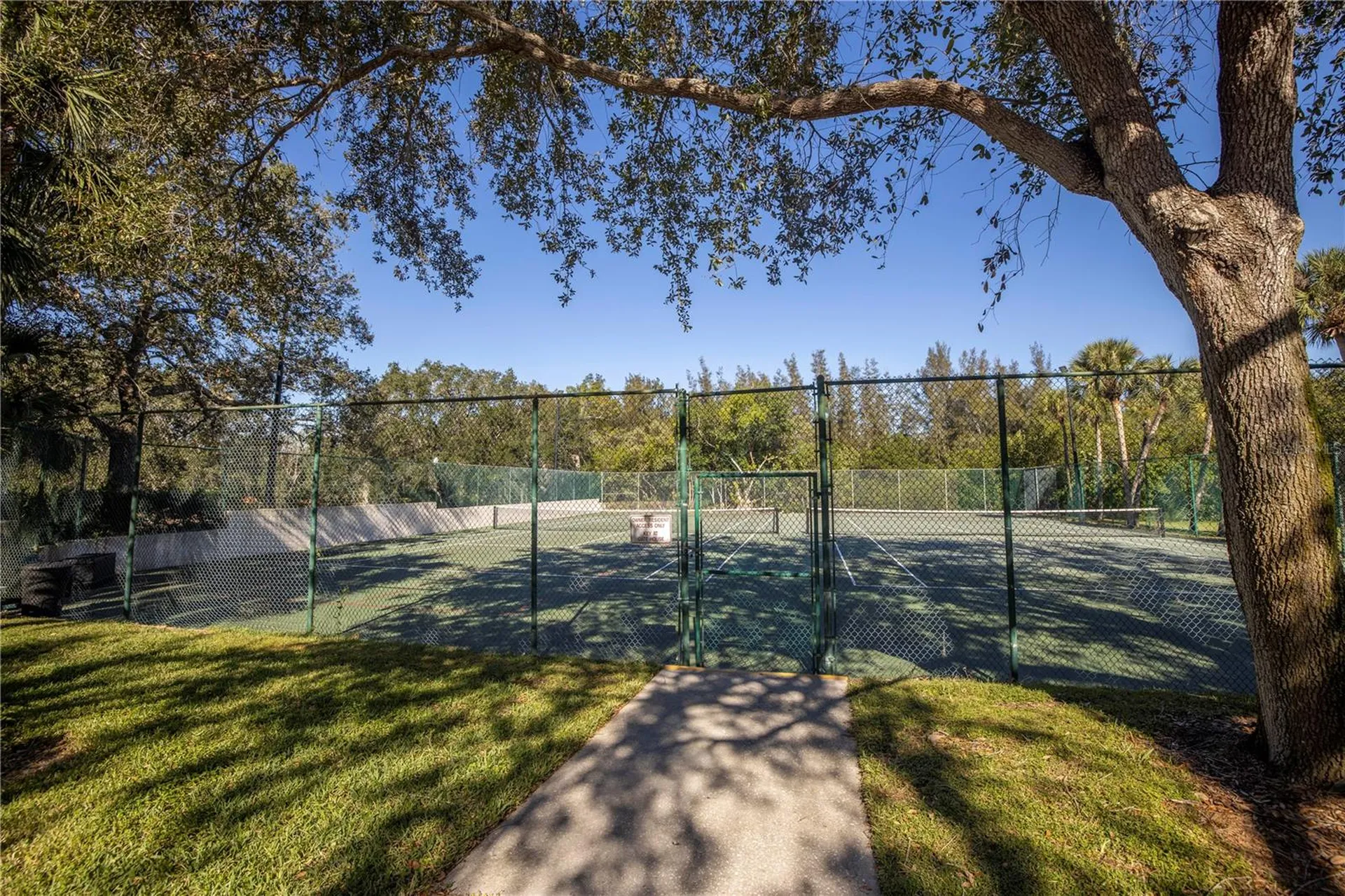 1044 Romano Court NE St Petersburg FL 33702