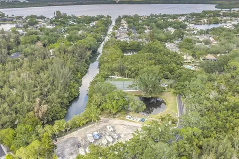 1044 Romano Court NE St Petersburg FL 33702
