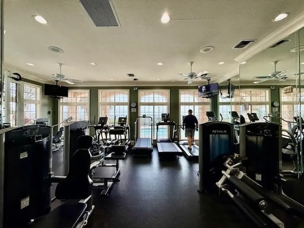 4301 Bay Club Circle Tampa FL 33607