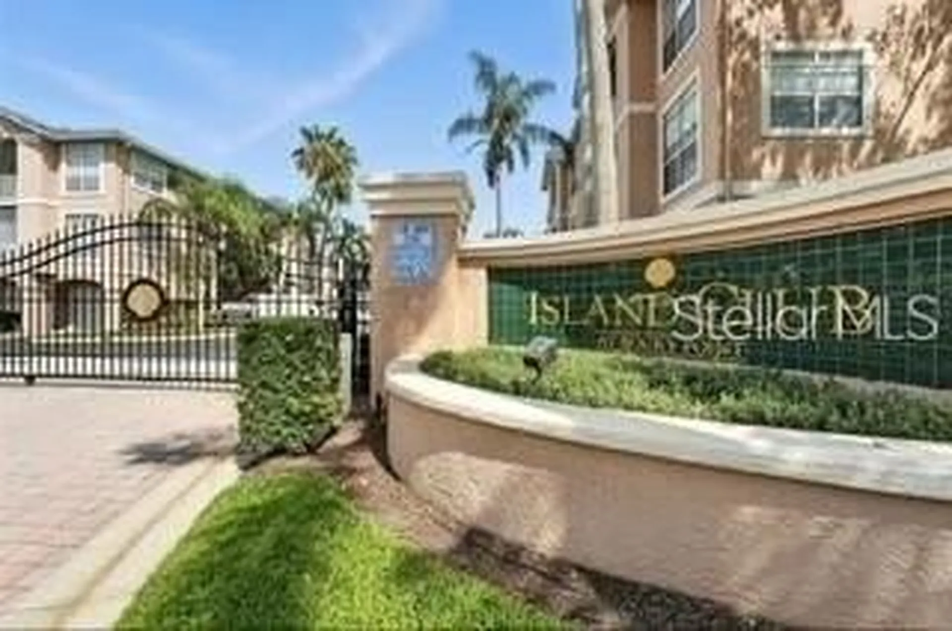 4301 Bay Club Circle Tampa FL 33607