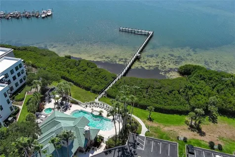 4301 Bay Club Circle Tampa FL 33607