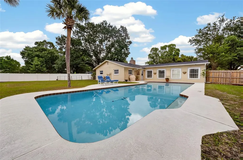 1018 Bradford Drive Winter Park FL 32792