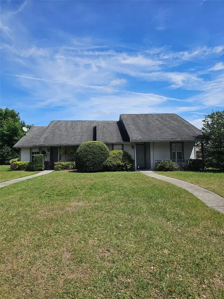 1319/1321 Topfield Court Apopka FL 32703
