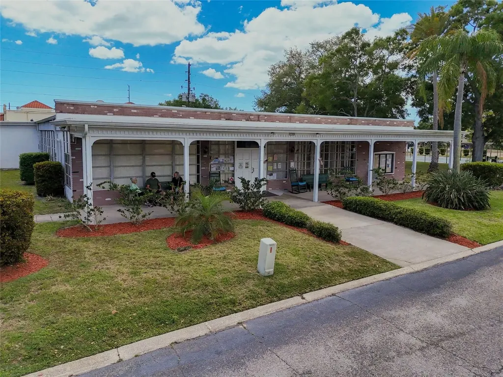 4150 55th Street N Kenneth City FL 33709