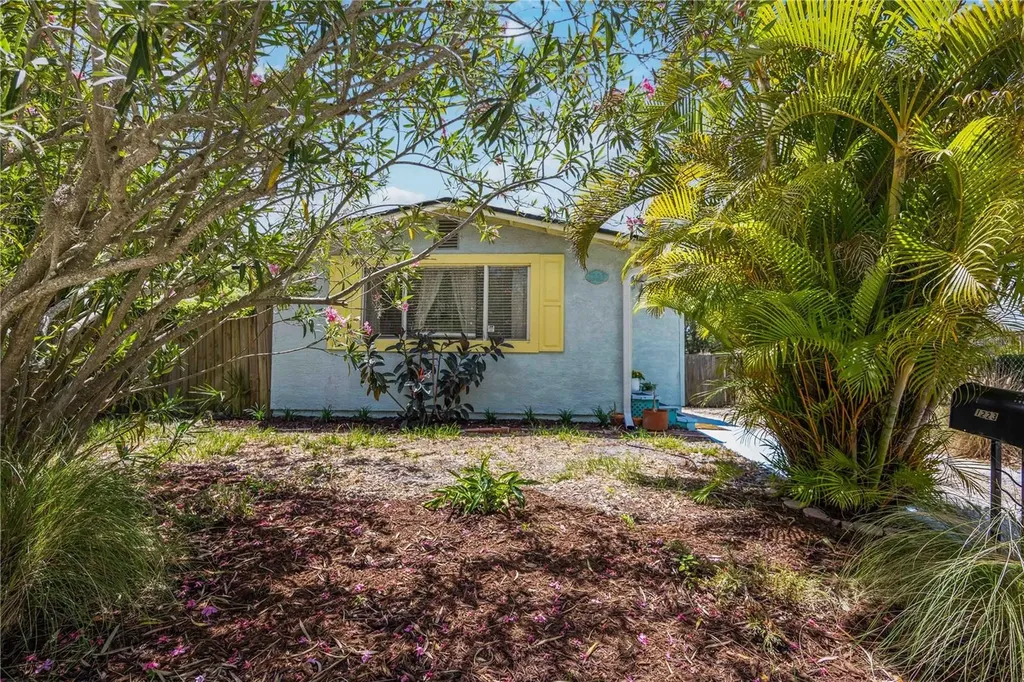 1223 12th Avenue W Bradenton FL 34205