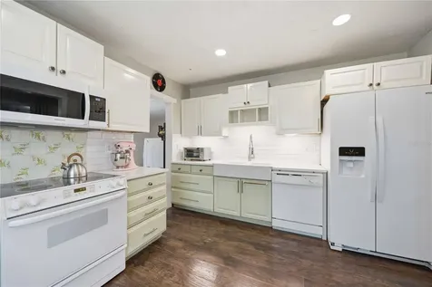 1223 12th Avenue W Bradenton FL 34205