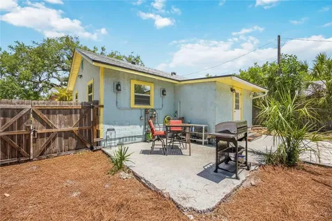 1223 12th Avenue W Bradenton FL 34205