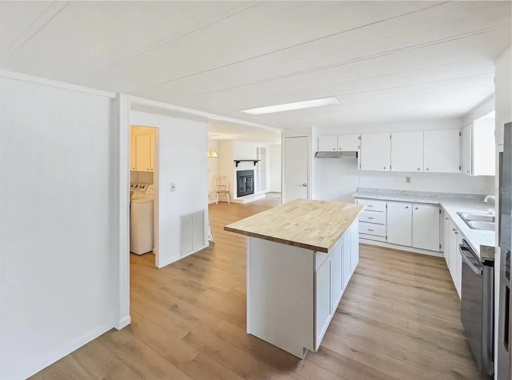 4 E Quail Run Wildwood FL 34785