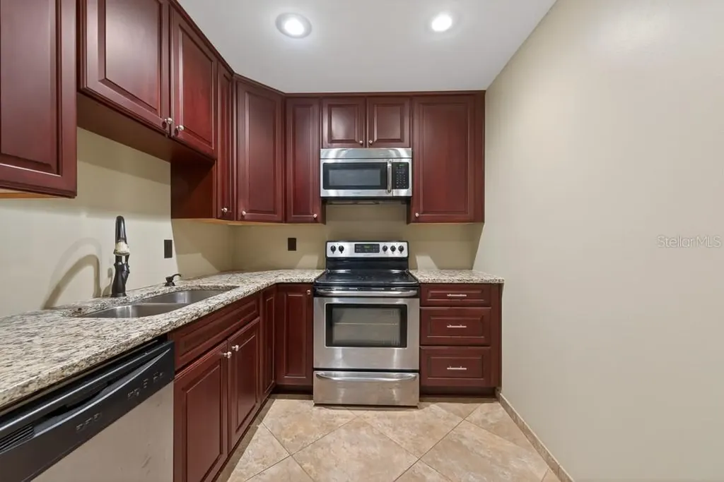 4607 W Fig Street Tampa FL 33609