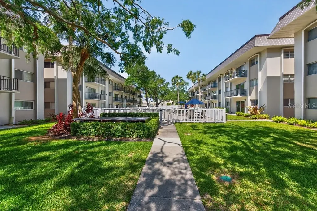 4607 W Fig Street Tampa FL 33609