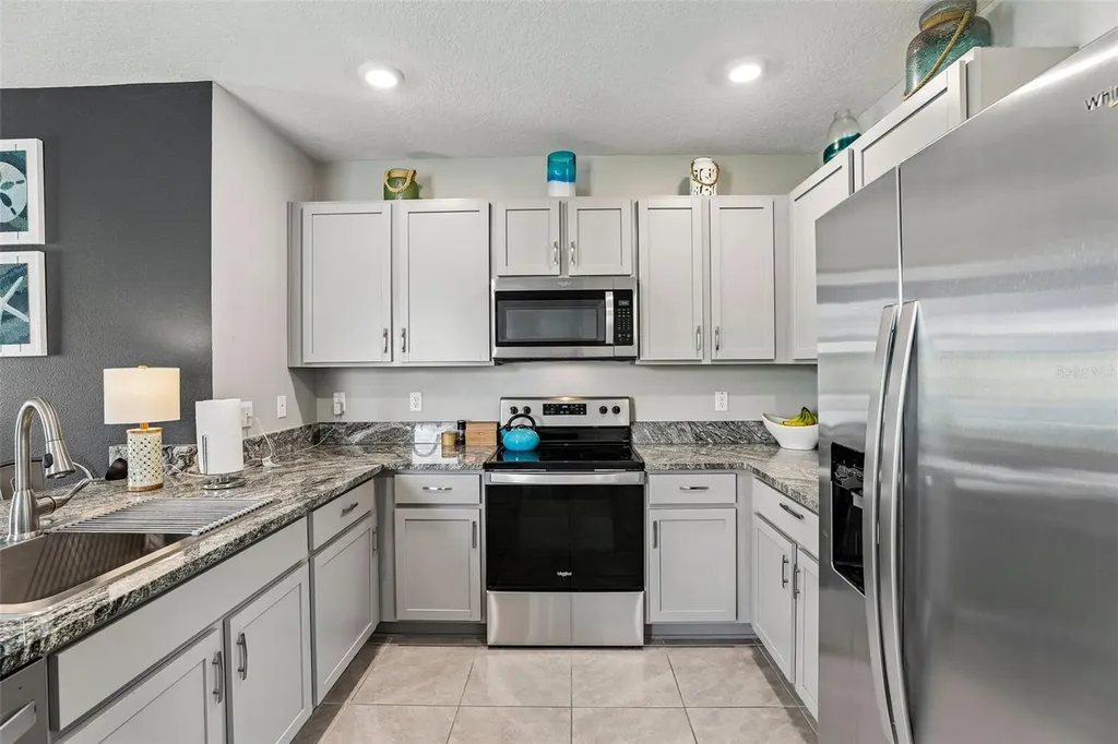 3520 Maple Grove Way Plant City FL 33565