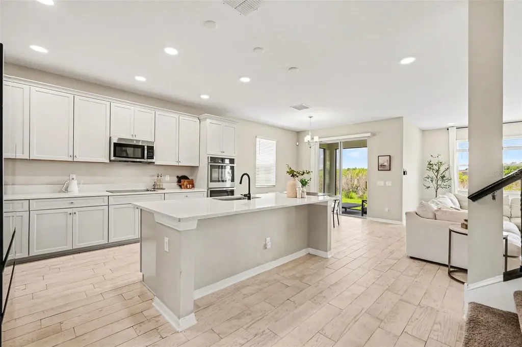 38152 Cobble Creek Boulevard Zephyrhills FL 33540
