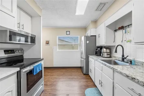 4920 17th Street Zephyrhills FL 33542