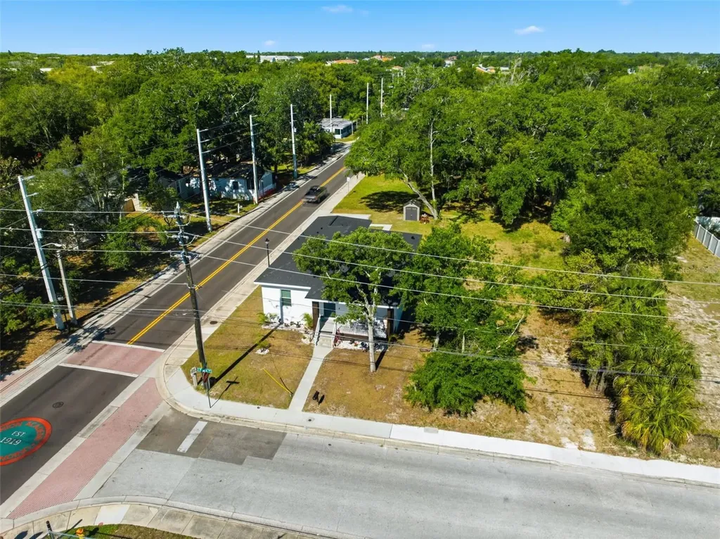 524 Grosse Avenue Avenue Tarpon Springs FL 34689