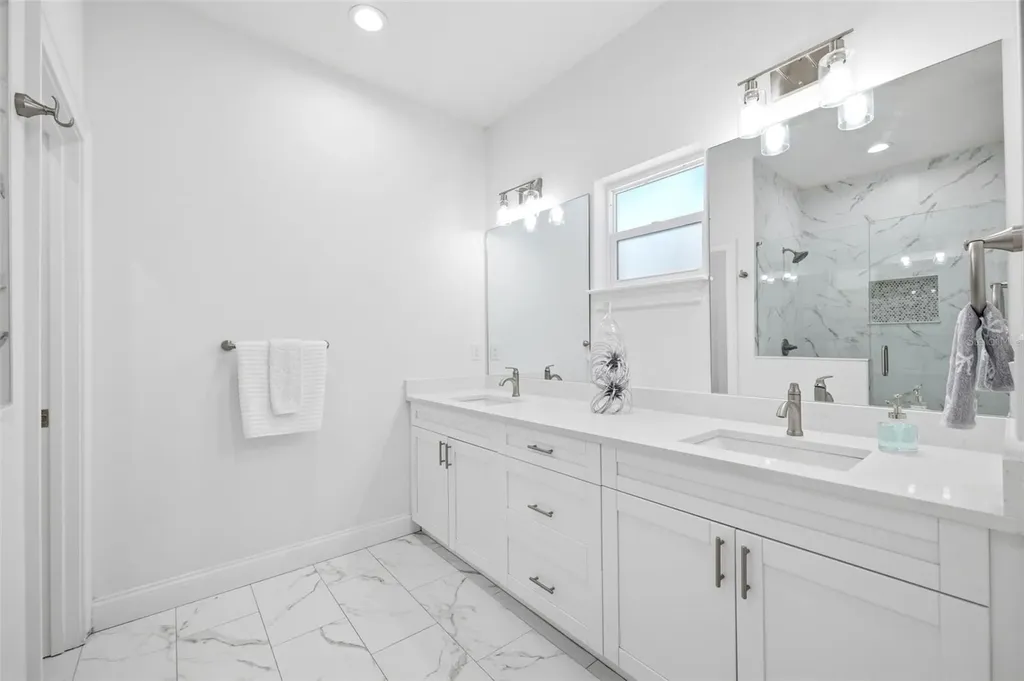 524 Grosse Avenue Avenue Tarpon Springs FL 34689