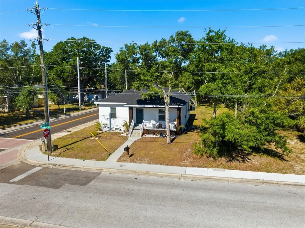 524 Grosse Avenue Avenue Tarpon Springs FL 34689