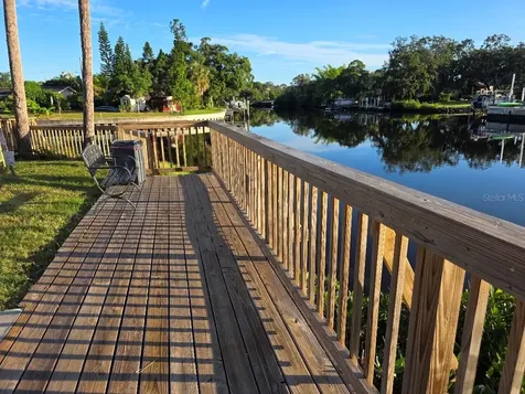 9004 Tudor Drive Tampa FL 33615