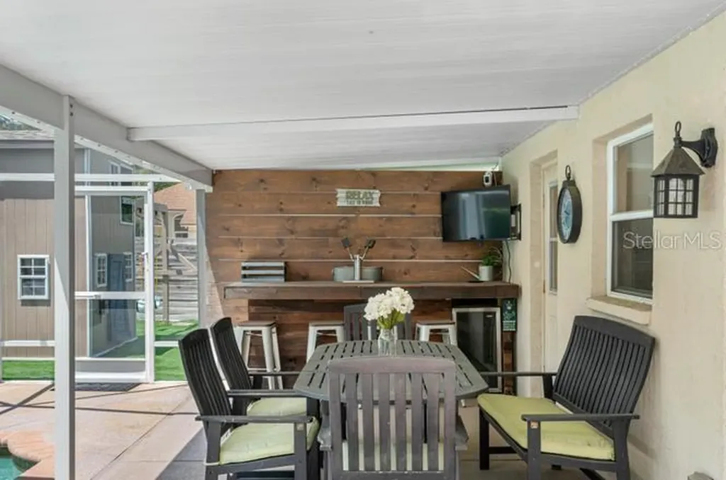 2301 Millcreek Court Valrico FL 33596