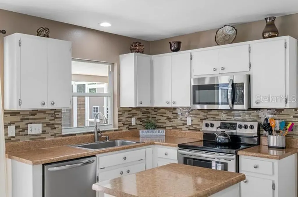 2301 Millcreek Court Valrico FL 33596