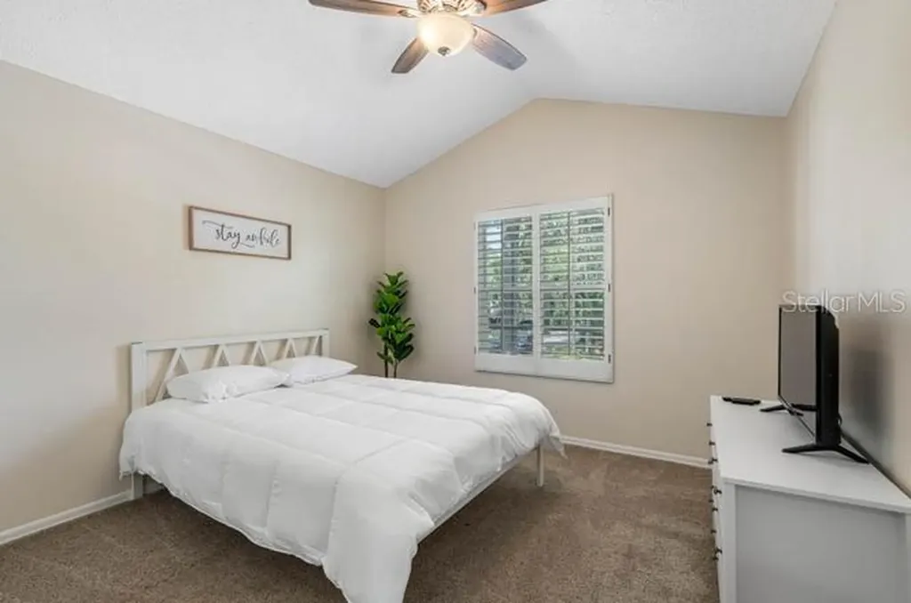 2301 Millcreek Court Valrico FL 33596