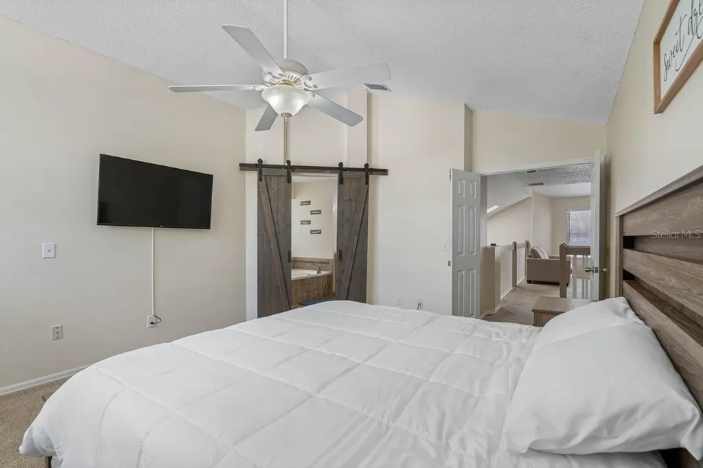 2301 Millcreek Court Valrico FL 33596