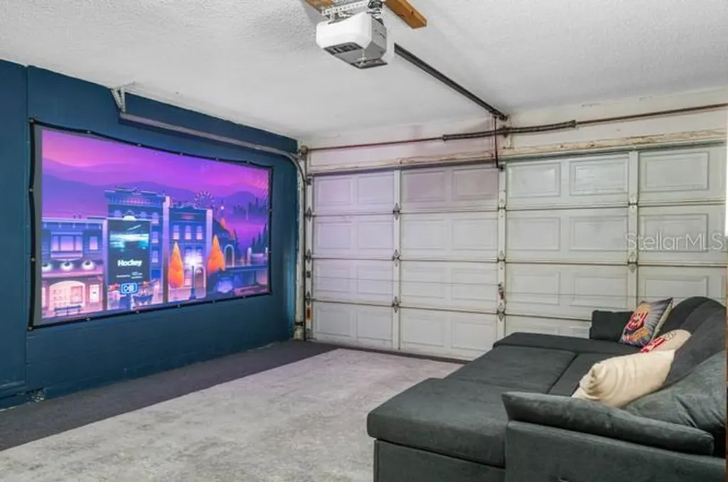 2301 Millcreek Court Valrico FL 33596