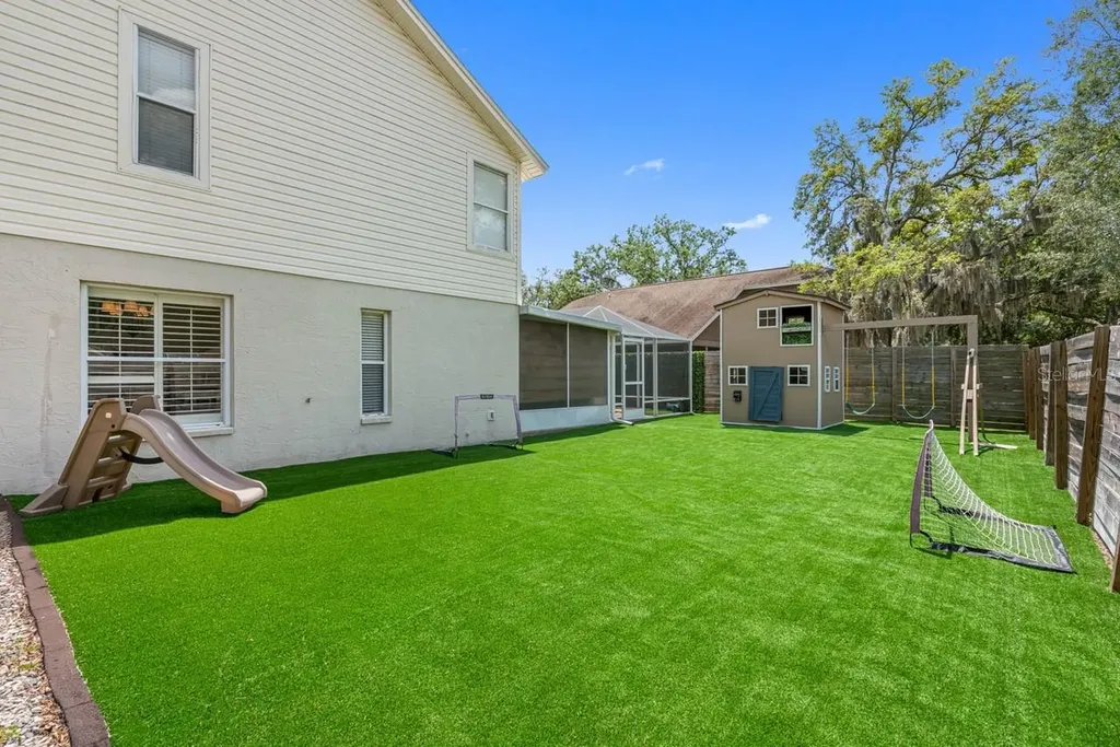 2301 Millcreek Court Valrico FL 33596