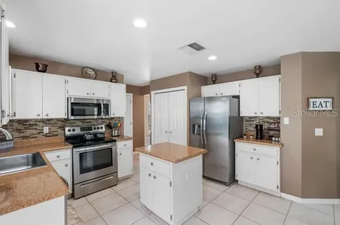 2301 Millcreek Court Valrico FL 33596