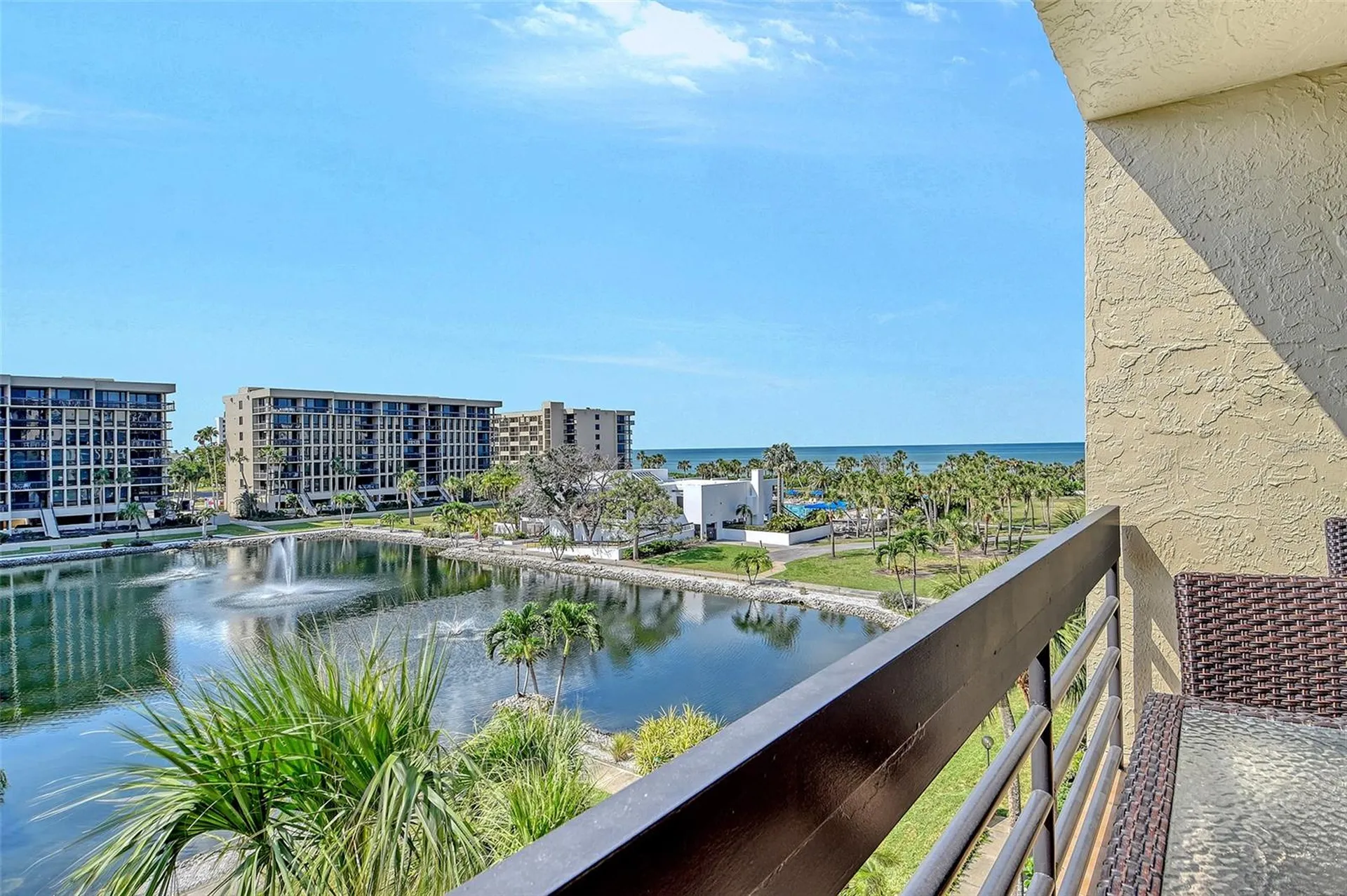1115 Gulf Of Mexico Drive Longboat Key FL 34228