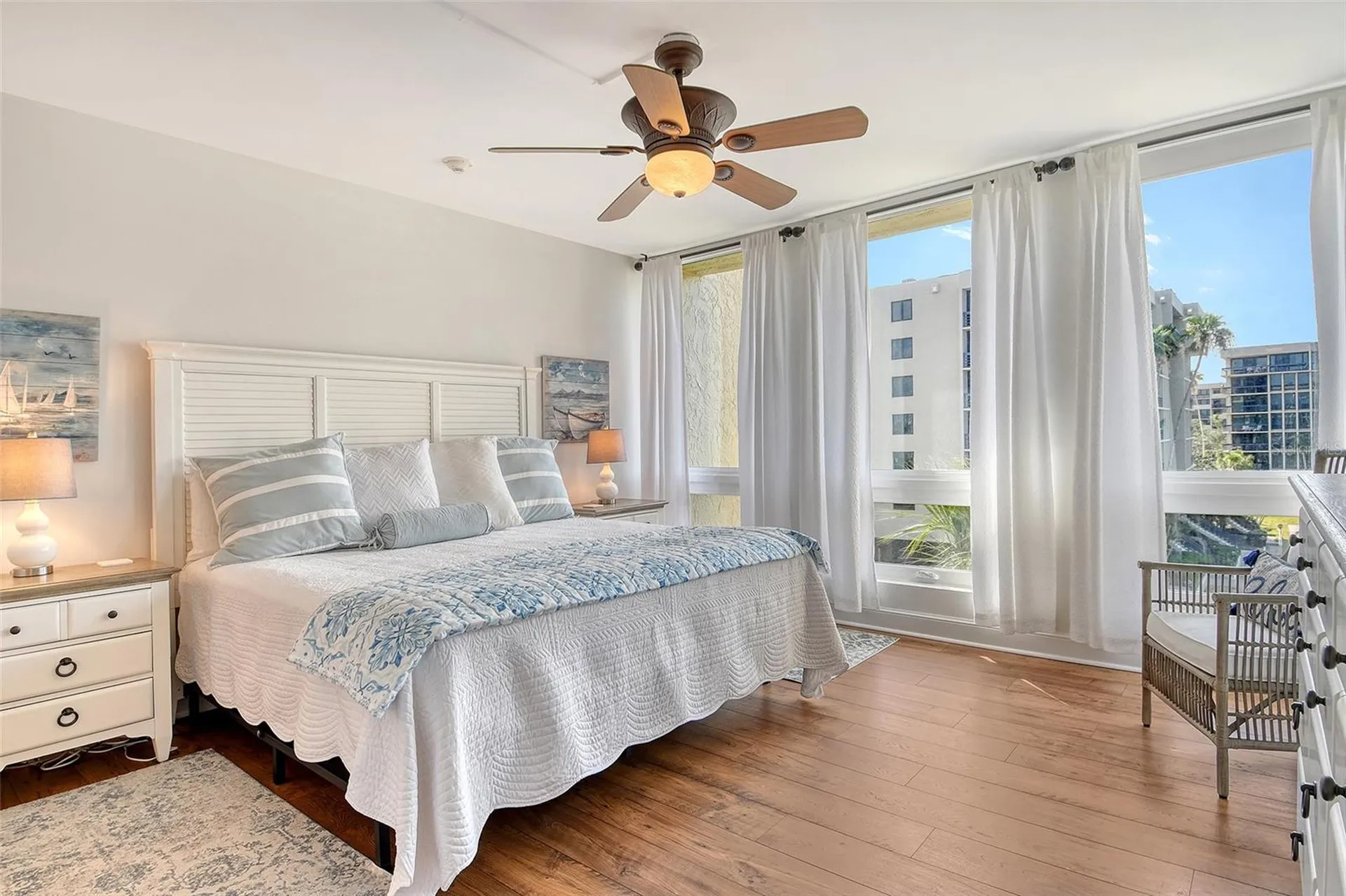 1115 Gulf Of Mexico Drive Longboat Key FL 34228