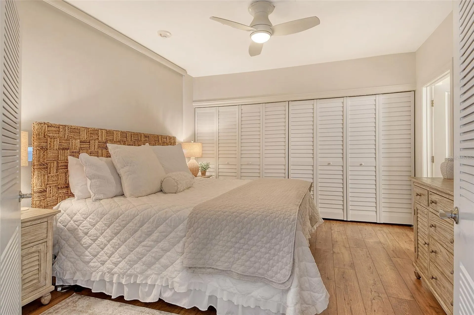 1115 Gulf Of Mexico Drive Longboat Key FL 34228