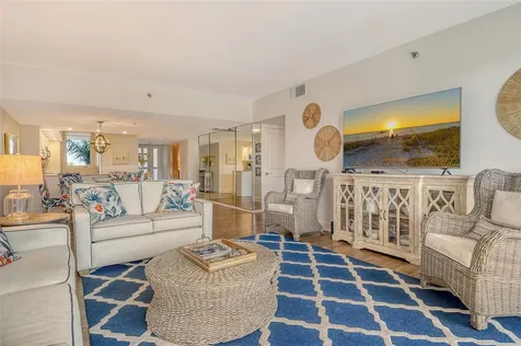 1115 Gulf Of Mexico Drive Longboat Key FL 34228