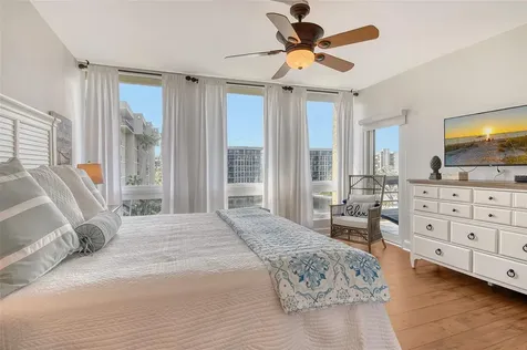 1115 Gulf Of Mexico Drive Longboat Key FL 34228