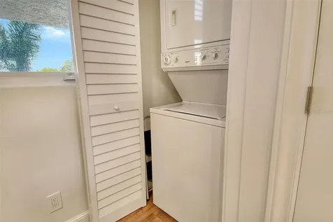 1115 Gulf Of Mexico Drive Longboat Key FL 34228