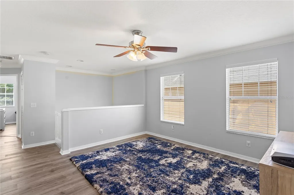 16018 Loneoak View Drive Lithia FL 33547
