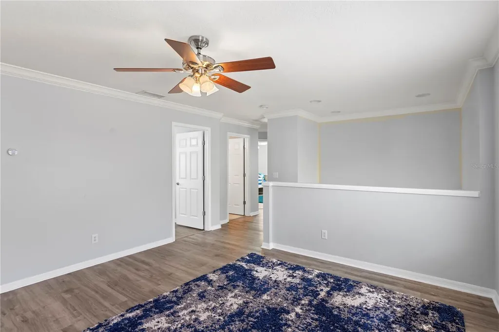 16018 Loneoak View Drive Lithia FL 33547