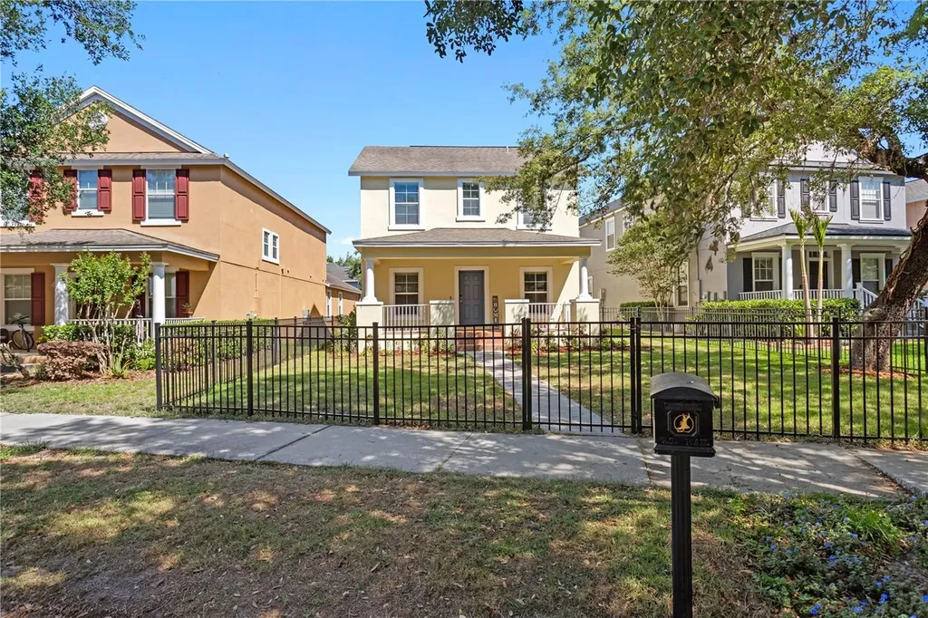 16018 Loneoak View Drive Lithia FL 33547